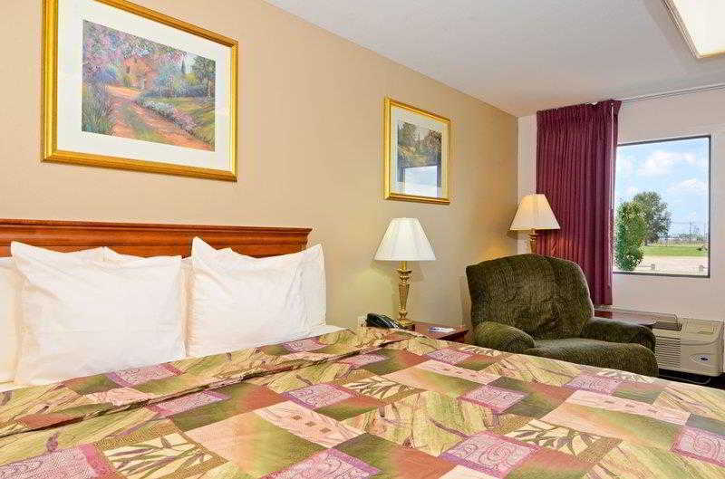 Super 8 By Wyndham Mcgehee Hotel Kamer foto