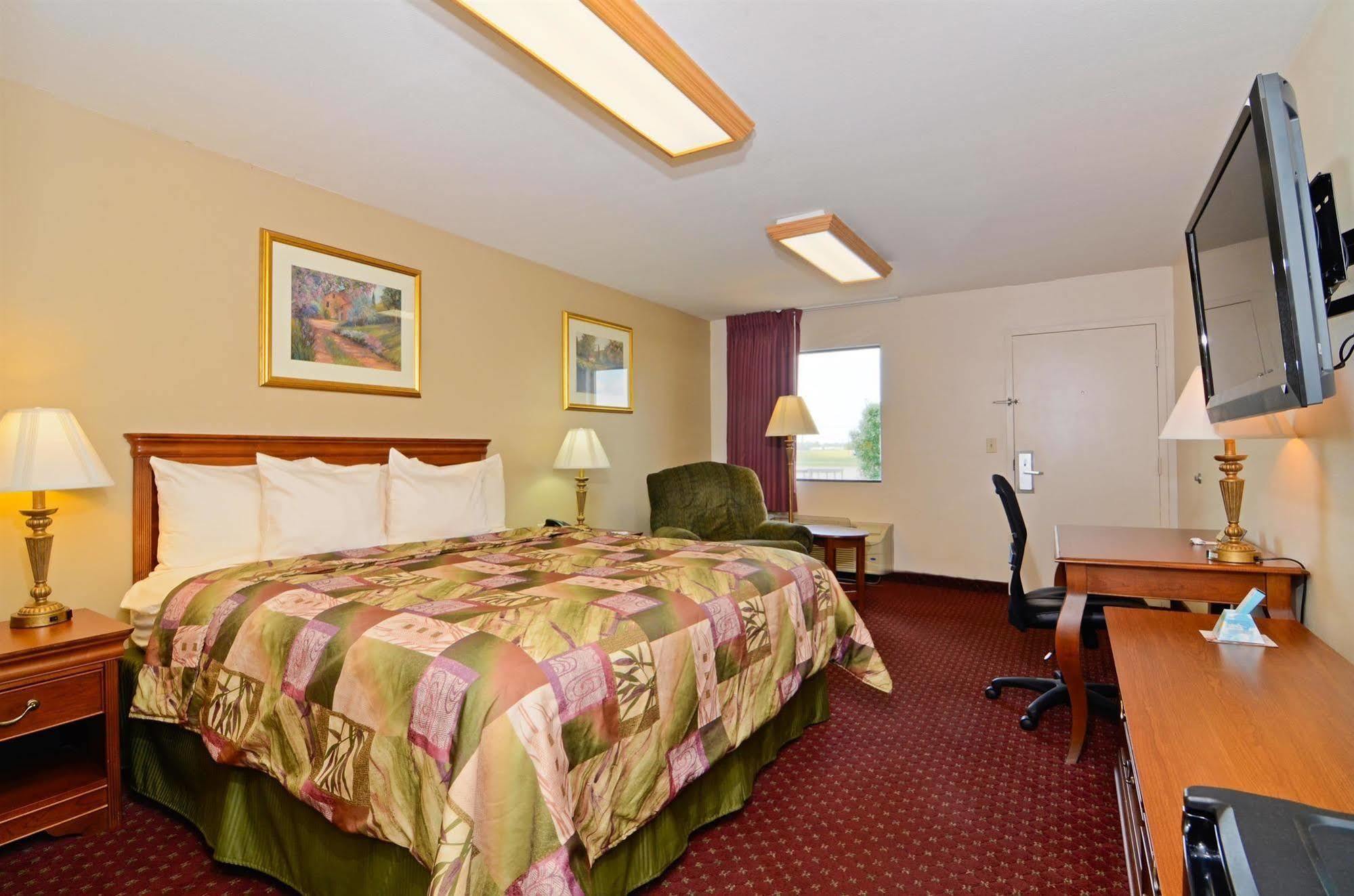 Super 8 By Wyndham Mcgehee Hotel Buitenkant foto