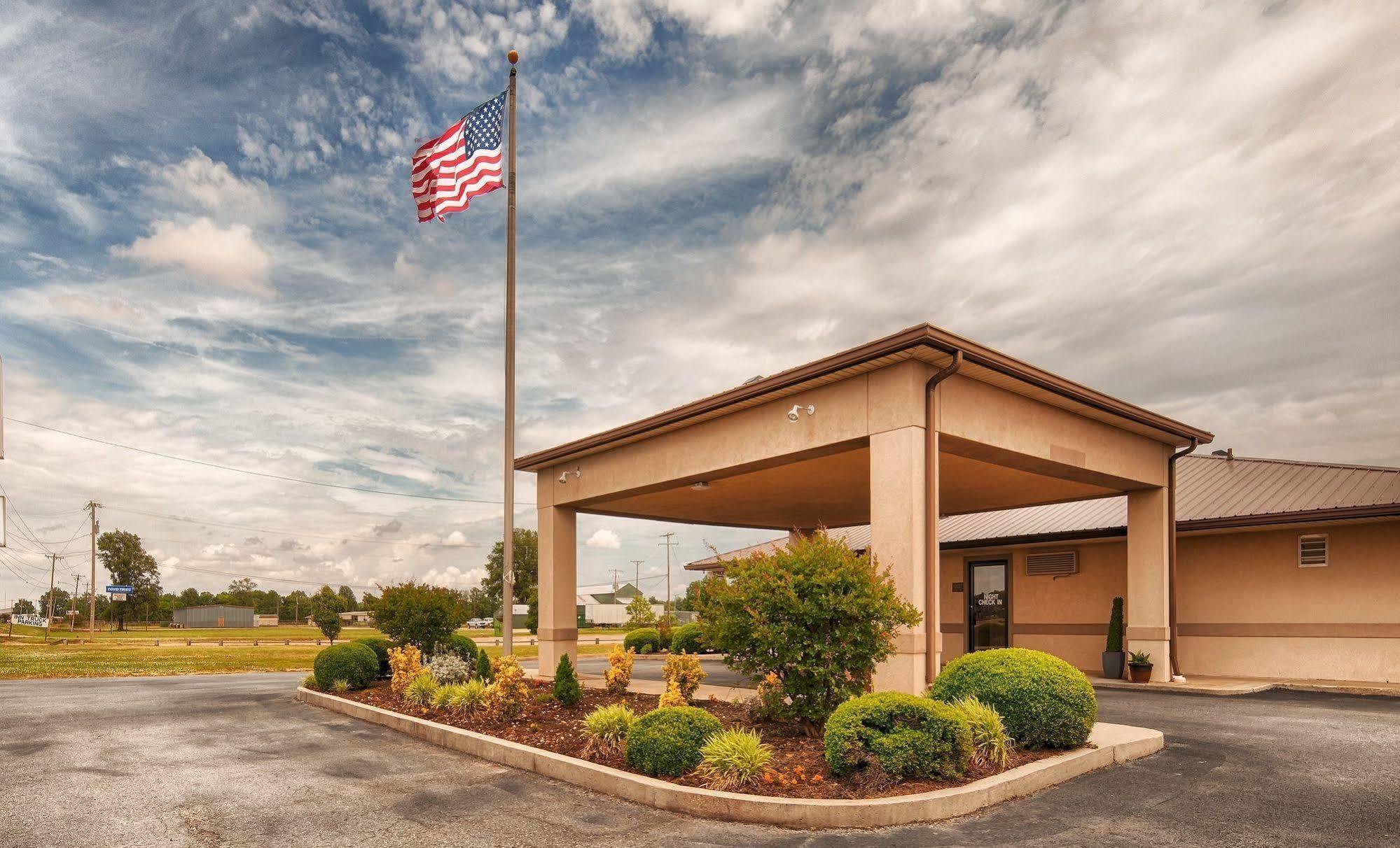 Super 8 By Wyndham Mcgehee Hotel Buitenkant foto